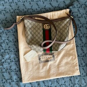 Gucci Ophidia GG small shoulder bag